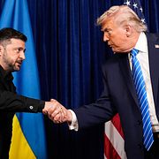 Ukrainas president Volodymyr Zelenskyj och USA:s president Donald Trump.
