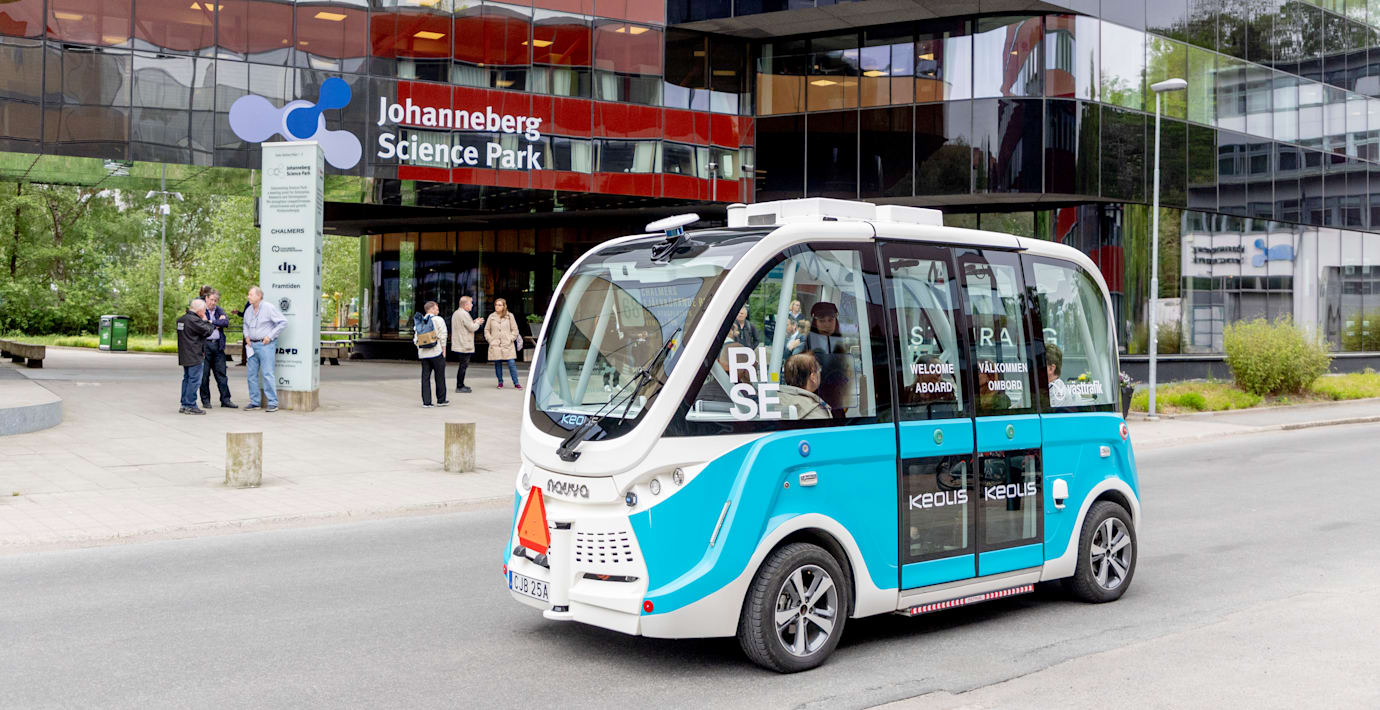 Självkörande buss visas upp i Göteborg 2023.