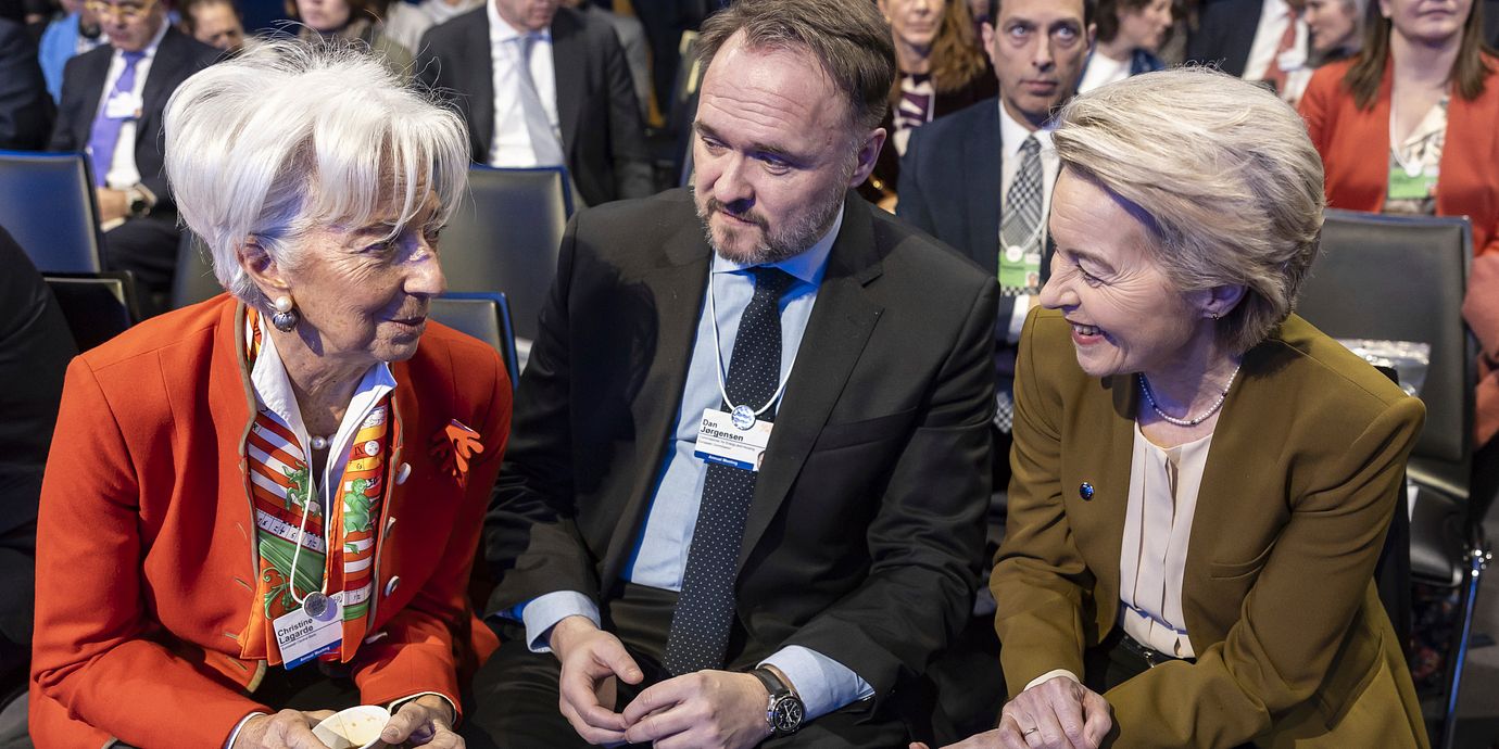 ECB-chefen Christine Lagarde, energikommissionären Dan Jørgensen och EU-kommissionens ordförande Ursula von der Leyen.