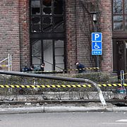 Polisens avspärrningar efter olyckan den 30 mars.