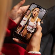 Den amerikanska stavhopparen Jess Gardner är stor på Tiktok. 