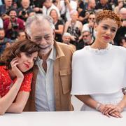 Francis Ford Coppolamed skådespelarna Aubrey Plaza och Nathalie Emmanuel i Cannes i maj 2024.