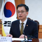ydkoreas ställföreträdande president Choi Sang-mok.