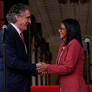 Burgum och Rodriguez.