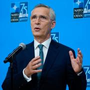 Jens Stoltenberg talar vid Natomötet den 10 juli 2024. 