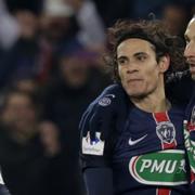 Ibrahimovic kramas med Edinson Cavani efter sitt mål.