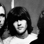 Bandet Eagles med Randy Meisner som syns i mitten med mörk lugg.