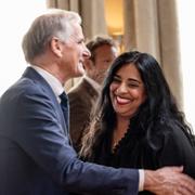 Jonas Gahr Støre och Lubna Jaffery.