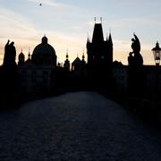 Arkivbild/Karlsbron i Prag. 
