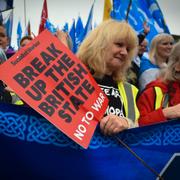 Demonstrationen gick genom centrala Edinburgh.