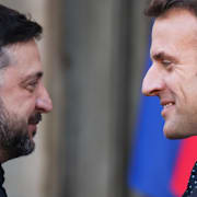 Zelenskyj vid toppmötet i dag.