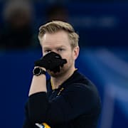 Niklas Edin och Sverige missar slutspel. 