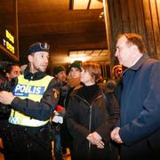 Arkivbild: Malmöpolitikern Katrin Stjernfeldt Jammeh (S) och statsminister Stefan Löfven (S) vid gränskontrollen vid Hyllie station hösten 2015