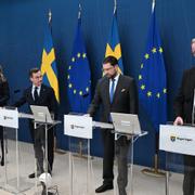 Statsminister Ulf Kristersson (M), näringsminister Ebba Busch (KD) och arbetsmarknads- och integrationsminister Johan Pehrson (L) samt Sverigedemokraternas partiledare Jimmie Åkesson (SD).