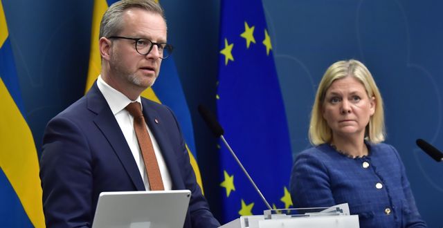 Arkivbild. Finansminister Mikael Damberg (S) och statsminister Magdalena Andersson.  Jonas Ekströmer/TT