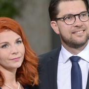 Louise Erixon, kommunalråd i Sölvesborg, med sambon Jimmie Åkesson, Sverigedemokraternas partiledare.