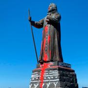 Statyn av Hans Egede har vandaliserats tidigare