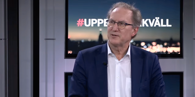 Ulf Hedlundh i #Uppesittarkväll.  Skärmdump Omni Ekonomi