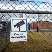 Kriminalvården ska utreda övergrepp på anstalter efter Arbetets och Sekotidningens granskning.