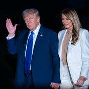 Donald och Melania Trump på väg hem till Vita huset den 23 september. 