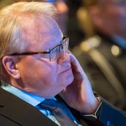 Peter Hultqvist (S)