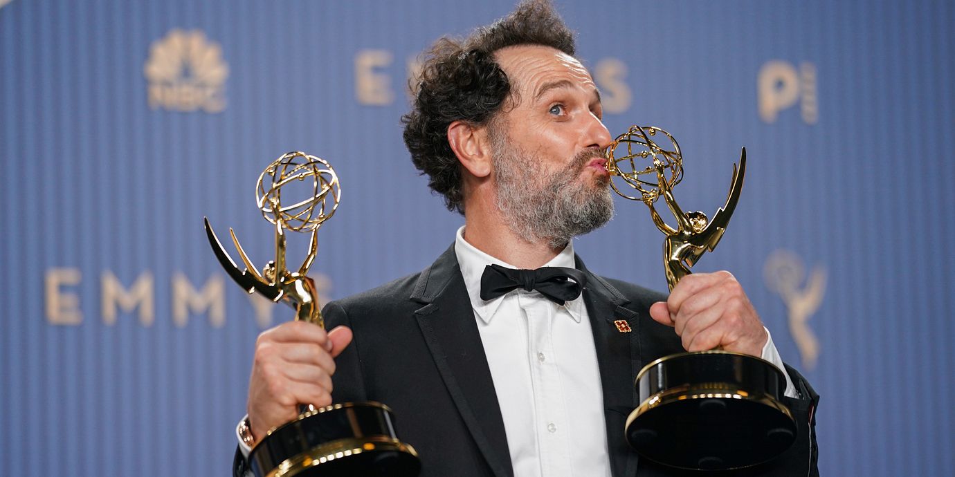 Matthew Rhys vann inte bara ett pris för bästa manliga huvudroll, utan två.
