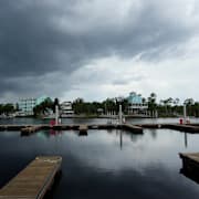 Lugnet före stormen i Steinhatchee, Florida. Rebecca Blackwell / AP