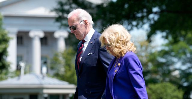 Joe Biden med hustrun Jill, arkivbild.  Susan Walsh / AP
