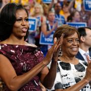 Michelle Obama och Marian Robinson 2012.