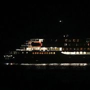 MV Hondius utanför Kap Verde nattetid.