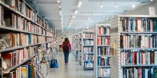 E Bocker En Stor Kostnad For Landets Bibliotek Omni