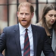 Prins Harry på väg in i domstolen, 21 januari