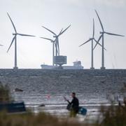 Havsbaserade vindkraftverk utanför Bunkeflostrand söder om Öresundsbron. Johan Nilsson/TT