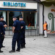 Manifestation under söndagen mot våld i Bagarmossens Folkets hus