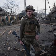 En ukrainsk soldat i Pokrovsk i Donetsk 13 mars i år.