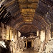 Underjordisk tågtunnel i Polen