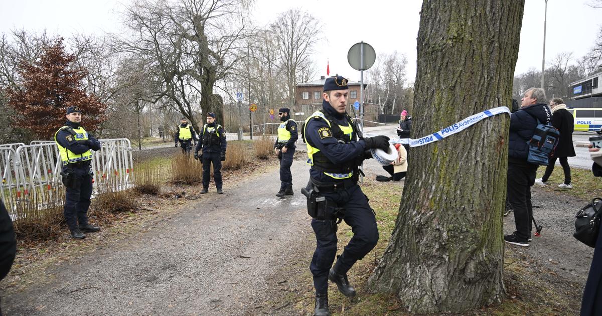 Polisen Nekar Tillstånd För Koranbränning I Stockholm 