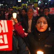 Demonstranter i Seoul kräver Parks avgång. Från helgen.