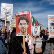 Protester mot dödstraff i Iran i Berlin i april 2024.