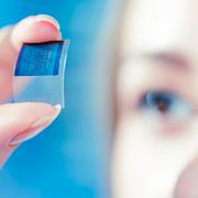 Nu när linjebredderna i datachipen börjar ligga under 20 nanometer är Xzeros ultrarena vatten det överlägsna alternativet på marknaden.