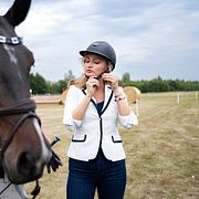 Kristdemokraternas, partiledare Ebba Busch besöker ungdoms-EM i fälttävlan på Segersjö Herrgård utanför Örebro i samband med ett kampanjmöte inför riksdagsvalet.