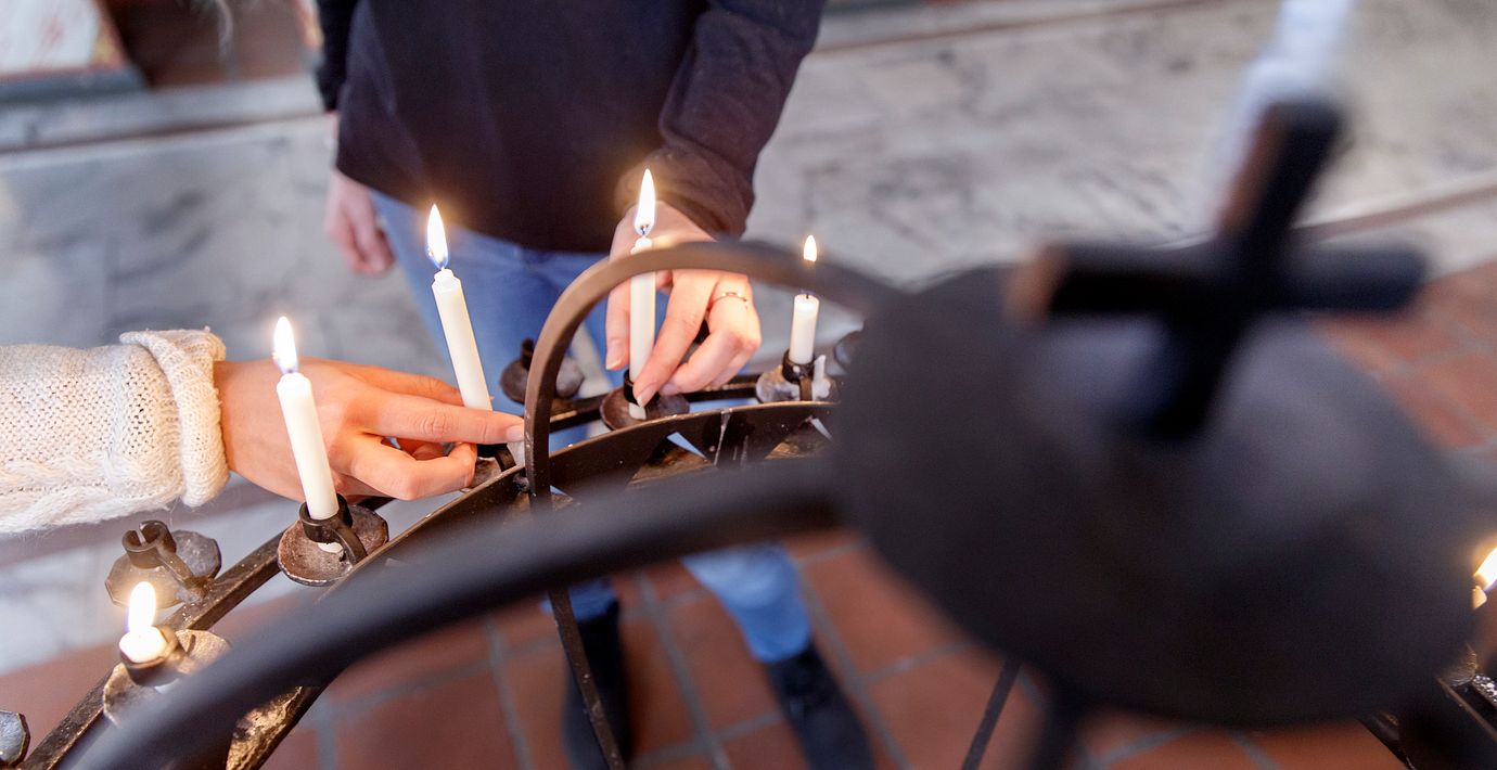 Kyrkoljus, arkivbild.