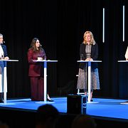 Socialdemokraternas Magdalena Andersson (S), Vänsterpartiets Nooshi Dadgostar (V), Centerpartiets Elisabeth Thand Ringqvist (C) och Miljöpartiets Daniel Helldén (MP) under Sveriges Radios slutdebatt med partiledarna på Kulturhuset Stadsteatern i Stockholm.