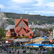 Kiruna kyrka flyttades med en hastighet av en halv kilometer i timmen.