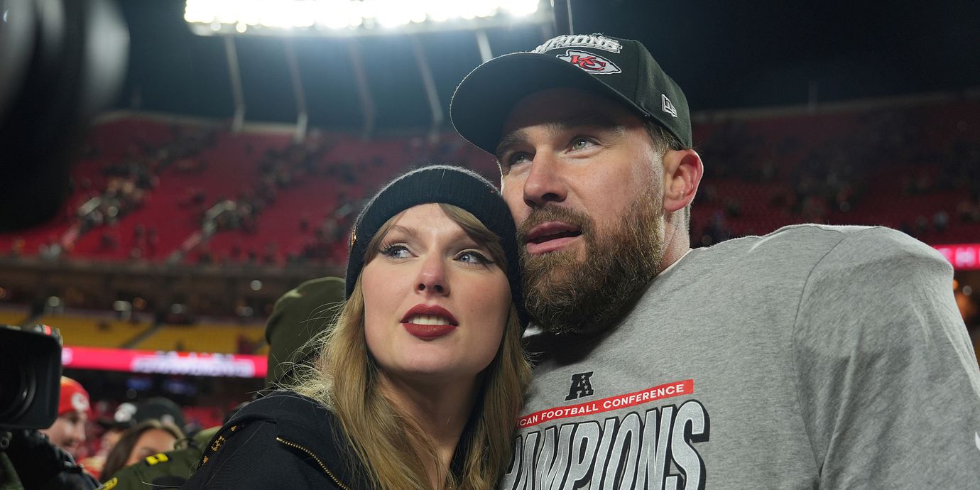 Travis Kelce tillsammans med Taylor Swift.