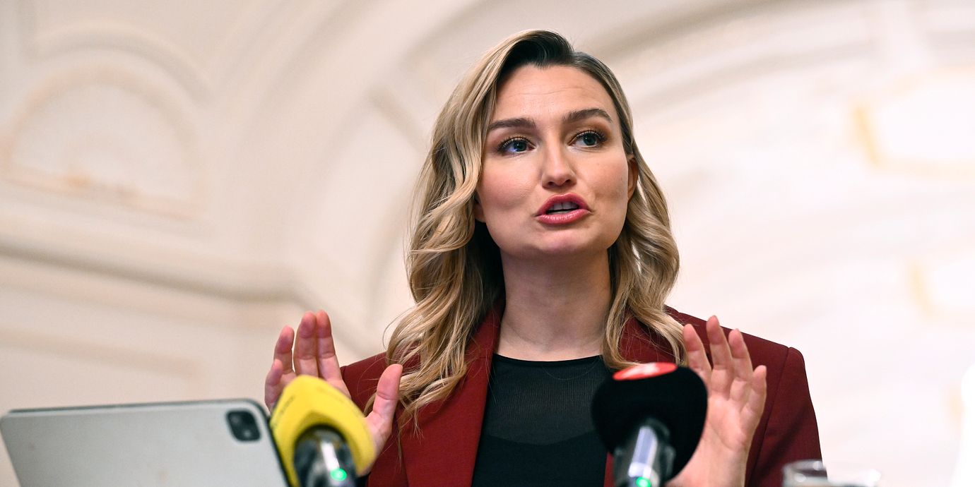 Partiledare Ebba Busch (KD) under pressträffen.