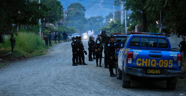 Poliser på landsbygden i Guatamala, arkivbild. Moises Castillo / AP