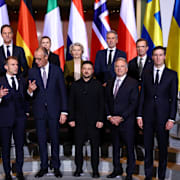 Zelenskyj, USA:s delegation och europeiska ledare.