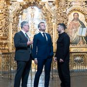Arkivbild på Keir Starmer, Emmanuel Macron och Volodymyr Zelensky.
