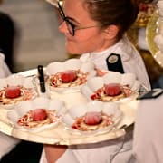 Dessertparaden under Nobelbanketten.